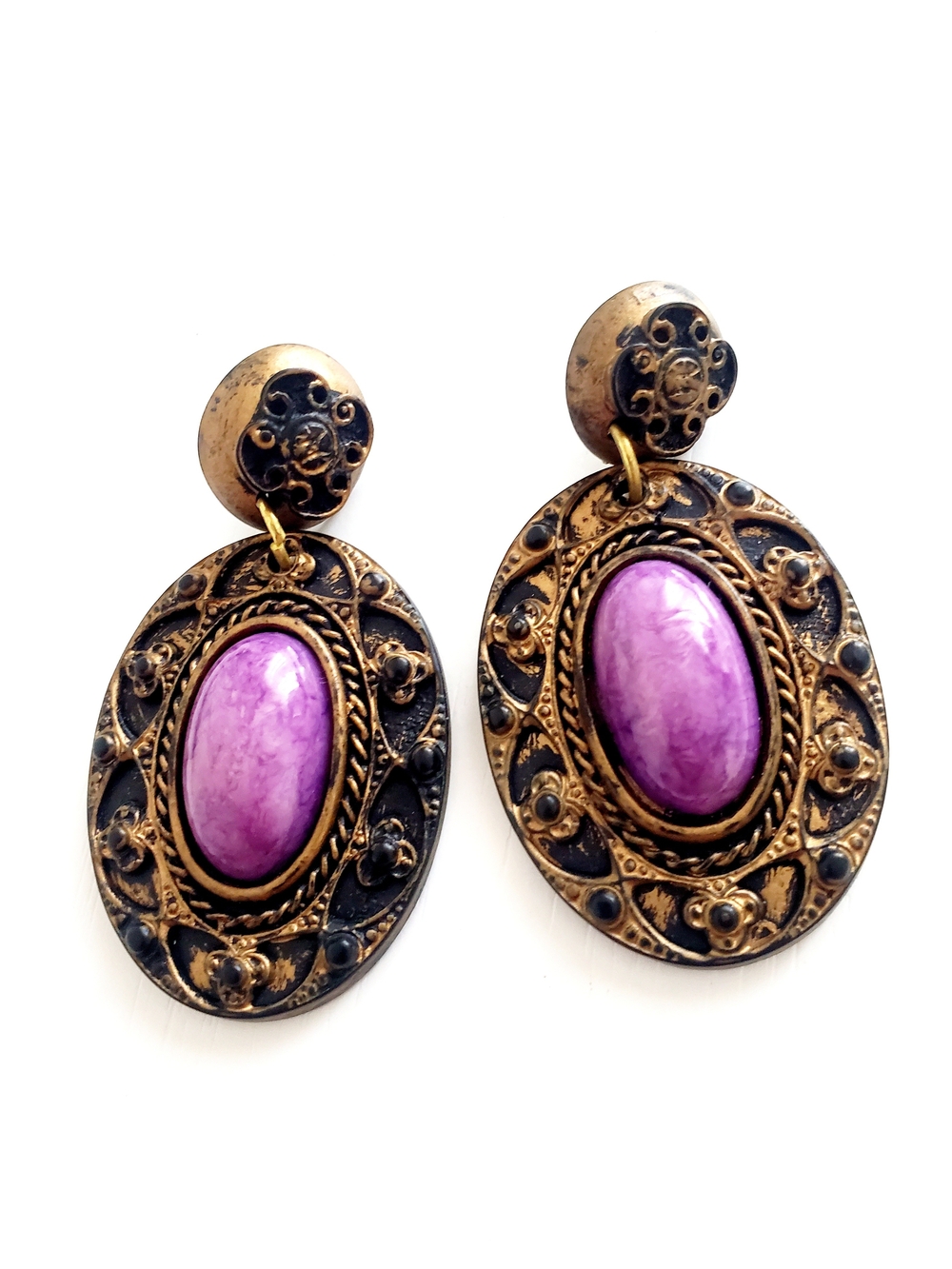 Vintage-Style Purple Oval Stone Drop Earrings